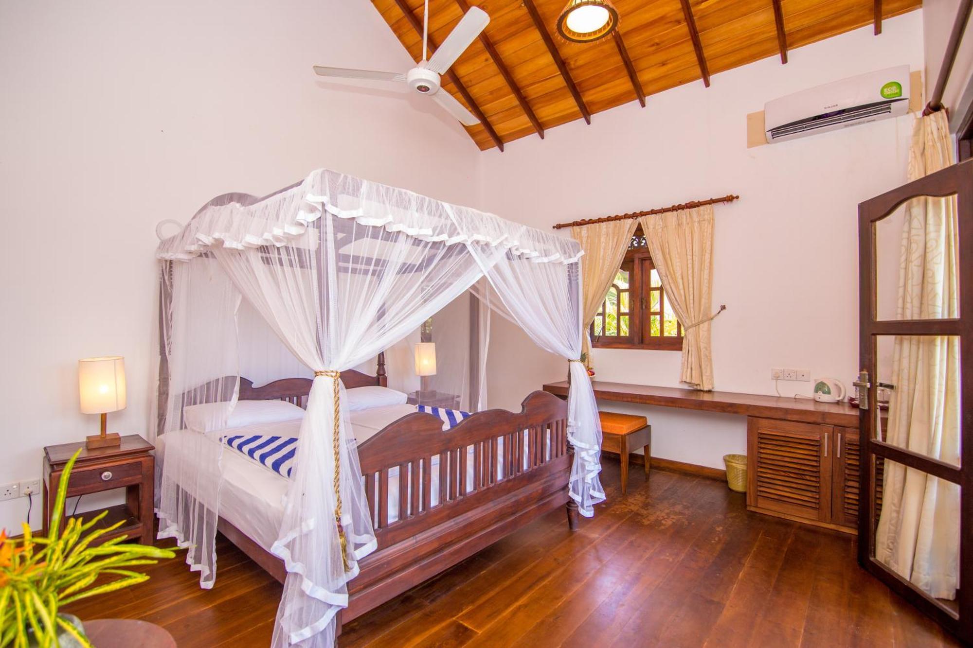 Lanka Beach Boutique Bungalows & Grand Villa Tangalle Eksteriør bilde